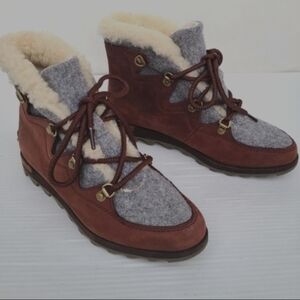 Sorel Alpine Sneakchic Shearling Burgundy and Cream Boots- Fits small